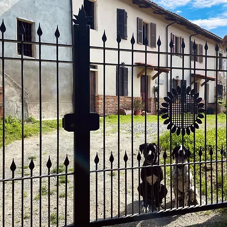 Cascina Il Girasole Rosso Apartamento Cortazzone Exterior foto